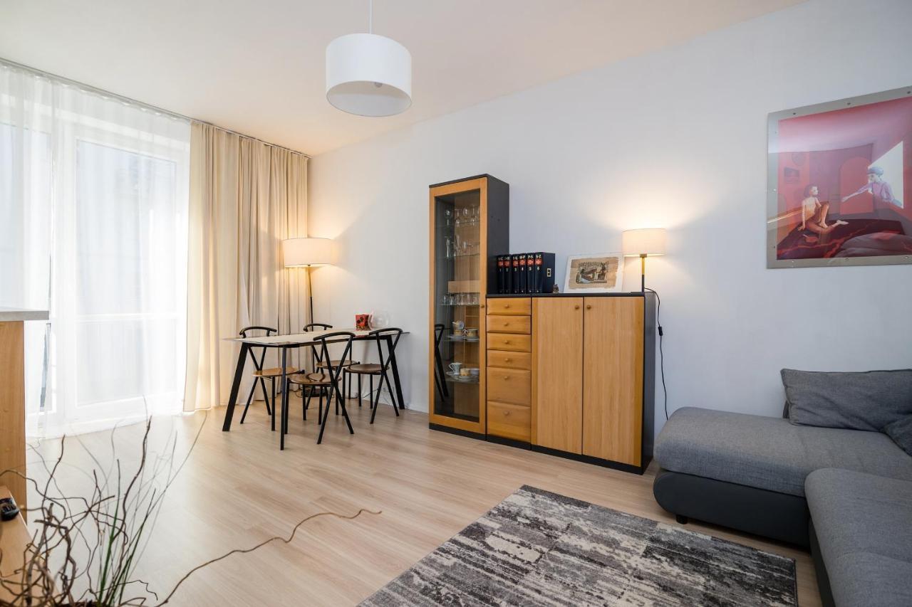 Shortstaypoland Plac Dabrowskiego B140 Varšava Exteriér fotografie
